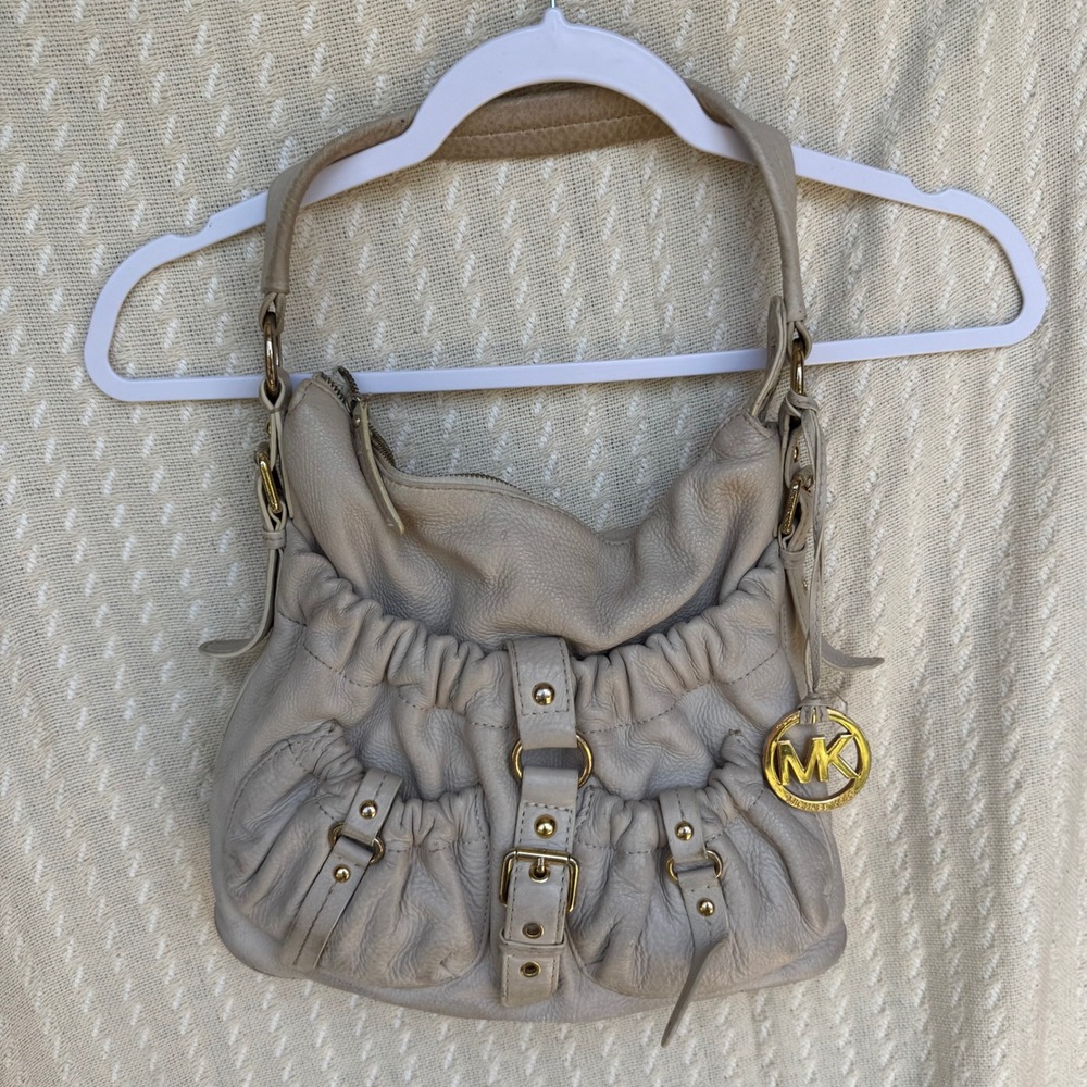 Michael Kors Leather Shoulder Bag Purse Hobo Satchel Jennings Neutral keychain - Picture 15 of 16